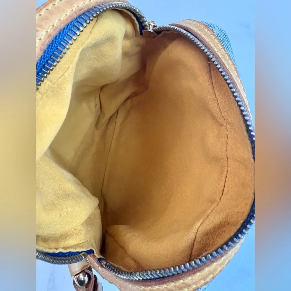 Louis Vuitton Monogram Denim Camera Bag - Picture 10 of 15
